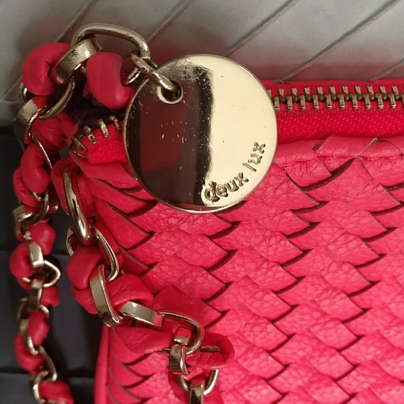 Deux Lux • Wristlet • Gold • Chain • Weave Pattern - Picture 7 of 7